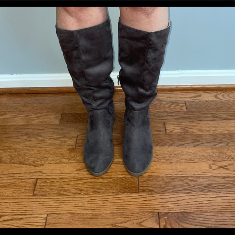 Journee Collection Wedge Suede Boots